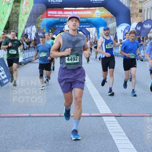 01.09.2024 - BARMER Alsterlauf Strokosch-Dieckow http://msf.ph/oto/6888991 01.09.2024 09:54:47 Ziel 1177, 2105, 2443, 3011, 3200, 3456, 4336, 4492, 4519, 4563, 4564, 4684, 4742, 4815, 4836, 4959, 5282, 5294, 8214 meine-sportfotos.de