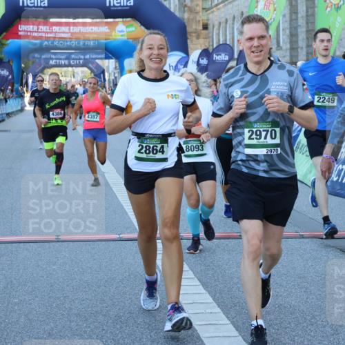 01.09.2024 - BARMER Alsterlauf Strokosch-Dieckow http://msf.ph/oto/6889040 01.09.2024 09:55:07 Ziel 2024, 2129, 2249, 2312, 2321, 2511, 2533, 2864, 2970, 3681, 3731, 3749, 4254, 4386, 4387, 4414, 4607, 4657, 5007, 5167, 5293, 8093 meine-sportfotos.de