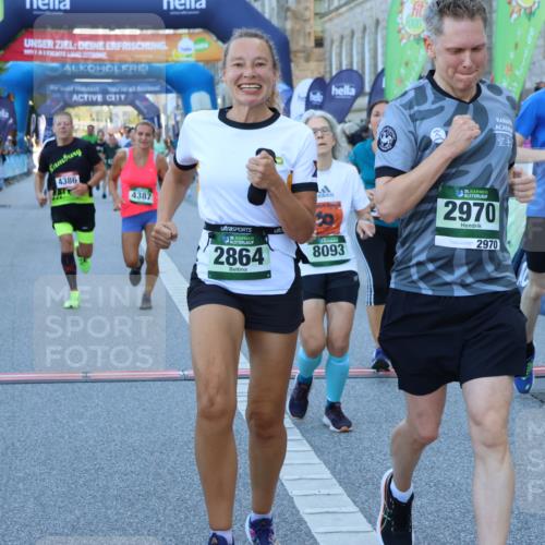 01.09.2024 - BARMER Alsterlauf Strokosch-Dieckow http://msf.ph/oto/6889041 01.09.2024 09:55:07 Ziel 2024, 2129, 2249, 2312, 2321, 2511, 2533, 2864, 2970, 3681, 3731, 3749, 4254, 4386, 4387, 4414, 4607, 4657, 5007, 5167, 5293, 8093 meine-sportfotos.de