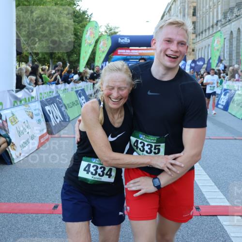 01.09.2024 - BARMER Alsterlauf Strokosch-Dieckow http://msf.ph/oto/6889101 01.09.2024 09:55:32 Ziel 2194, 2232, 2955, 3060, 3186, 3241, 3317, 3409, 3800, 3923, 4053, 4654, 5027, 5243, 8350 meine-sportfotos.de