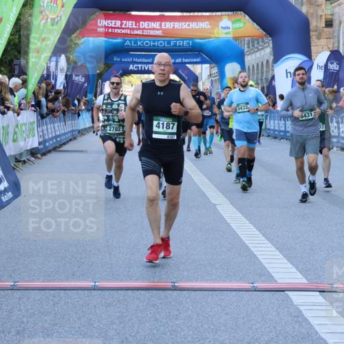 01.09.2024 - BARMER Alsterlauf Strokosch-Dieckow http://msf.ph/oto/6889141 01.09.2024 09:55:50 Ziel 2100, 2195, 2458, 2616, 2782, 3423, 3431, 3432, 3433, 3703, 3989, 4187, 4476, 4866, 4899, 4946, 5108, 5226, 5262 meine-sportfotos.de