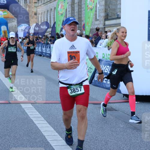 01.09.2024 - BARMER Alsterlauf Strokosch-Dieckow http://msf.ph/oto/6889183 01.09.2024 09:56:03 Ziel 2022, 2359, 2360, 2542, 3117, 3143, 3181, 3277, 3536, 3548, 3561, 3857, 3997, 4718, 4782, 8203 meine-sportfotos.de