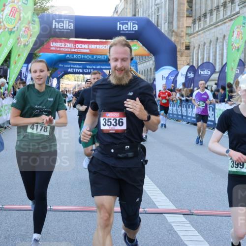 01.09.2024 - BARMER Alsterlauf Strokosch-Dieckow http://msf.ph/oto/6889208 01.09.2024 09:56:14 Ziel 2874, 2914, 3207, 3352, 3425, 3536, 3561, 3872, 3884, 3929, 3997, 4128, 4178, 4357, 4735, 4736, 4896 meine-sportfotos.de