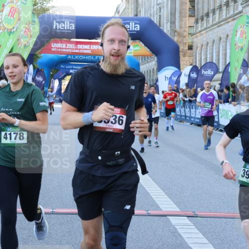 01.09.2024 - BARMER Alsterlauf Strokosch-Dieckow http://msf.ph/oto/6889210 01.09.2024 09:56:15 Ziel 2874, 2914, 3207, 3352, 3425, 3536, 3561, 3872, 3884, 3929, 3997, 4128, 4178, 4357, 4473, 4735, 4736, 4896 meine-sportfotos.de