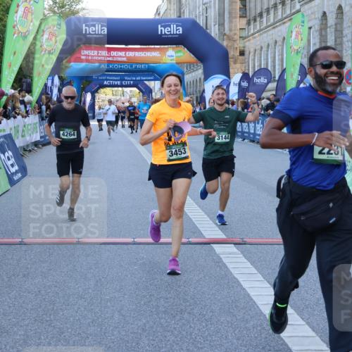 01.09.2024 - BARMER Alsterlauf Strokosch-Dieckow http://msf.ph/oto/6889244 01.09.2024 09:56:33 Ziel 2049, 2231, 3144, 3453, 3617, 3952, 4264, 4505, 4584, 4655, 4843, 5091, 8024, 8153 meine-sportfotos.de