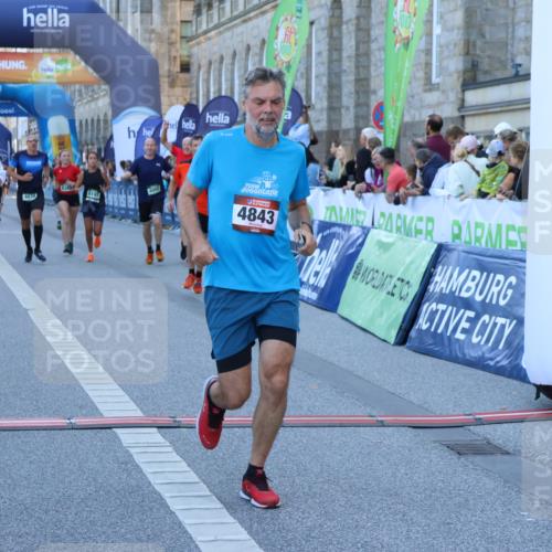 01.09.2024 - BARMER Alsterlauf Strokosch-Dieckow http://msf.ph/oto/6889267 01.09.2024 09:56:41 Ziel 2446, 2833, 3952, 4410, 4505, 4638, 4843, 4973, 4992, 5091, 8106, 8138, 8159, 8197, 8336, 8358, 8369 meine-sportfotos.de