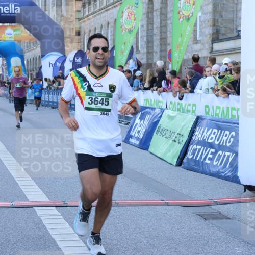 01.09.2024 - BARMER Alsterlauf Strokosch-Dieckow http://msf.ph/oto/6889317 01.09.2024 09:56:58 Ziel 2809, 3588, 3645, 3821, 3988, 4021, 4353, 4499, 5257, 8116, 8160 meine-sportfotos.de