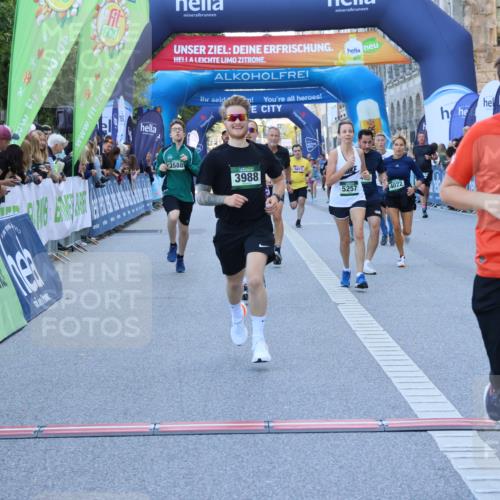 01.09.2024 - BARMER Alsterlauf Strokosch-Dieckow http://msf.ph/oto/6889335 01.09.2024 09:57:05 Ziel 2211, 2373, 2809, 3027, 3386, 3588, 3988, 4021, 4022, 4353, 4499, 4760, 5073, 5257, 8116 meine-sportfotos.de