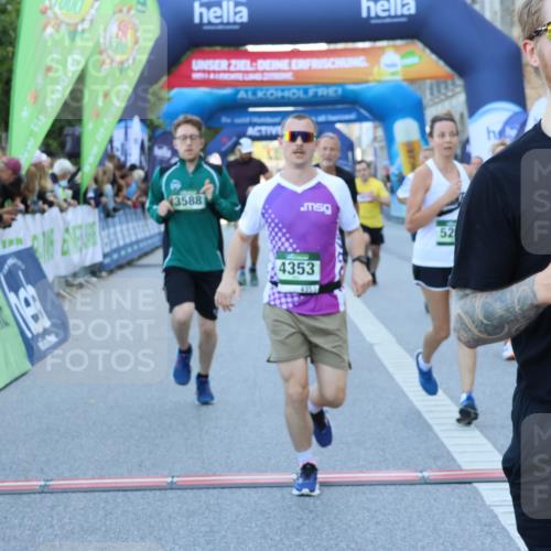 01.09.2024 - BARMER Alsterlauf Strokosch-Dieckow http://msf.ph/oto/6889345 01.09.2024 09:57:08 Ziel 2211, 2221, 2373, 2783, 2809, 3027, 3386, 3588, 3988, 4021, 4022, 4353, 4499, 4634, 4760, 5073, 5257 meine-sportfotos.de