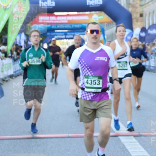 01.09.2024 - BARMER Alsterlauf Strokosch-Dieckow http://msf.ph/oto/6889349 01.09.2024 09:57:08 Ziel 2211, 2221, 2373, 2783, 2809, 3027, 3386, 3588, 3988, 4021, 4022, 4353, 4499, 4634, 4760, 5073, 5257 meine-sportfotos.de