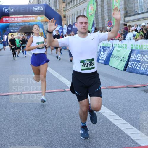 01.09.2024 - BARMER Alsterlauf Strokosch-Dieckow http://msf.ph/oto/6889415 01.09.2024 09:57:39 Ziel 2678, 2770, 2925, 2944, 3214, 3464, 3783, 4150, 4440, 4510, 4998, 5065, 5292, 8060, 8067, 8102, 8137, 8242 meine-sportfotos.de