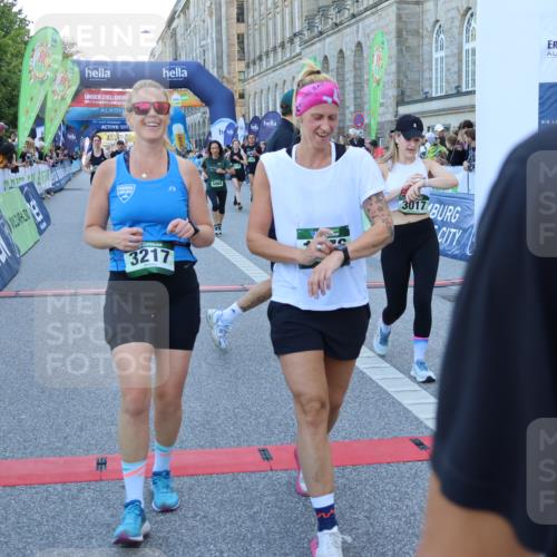 01.09.2024 - BARMER Alsterlauf Strokosch-Dieckow http://msf.ph/oto/6889453 01.09.2024 09:57:58 Ziel 2320, 2675, 2885, 3017, 3030, 3217, 3342, 3468, 4163, 4226, 4498, 4577, 4578, 4890, 5064, 5230, 8178 meine-sportfotos.de