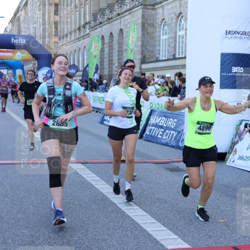 01.09.2024 - BARMER Alsterlauf Strokosch-Dieckow http://msf.ph/oto/6889478 01.09.2024 09:58:09 Ziel 2052, 2617, 2632, 2885, 3030, 3071, 3234, 3711, 3744, 3972, 3978, 3984, 4189, 4376, 4394, 4853, 4890, 4988, 5230, 8018 meine-sportfotos.de