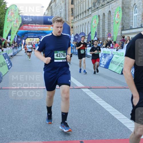 01.09.2024 - BARMER Alsterlauf Strokosch-Dieckow http://msf.ph/oto/6889487 01.09.2024 09:58:11 Ziel 2035, 2052, 2617, 2632, 3030, 3071, 3234, 3711, 3744, 3972, 3978, 3984, 4189, 4265, 4376, 4394, 4765, 4853, 4890, 4988, 5230, 8018, 8136, 8381 meine-sportfotos.de