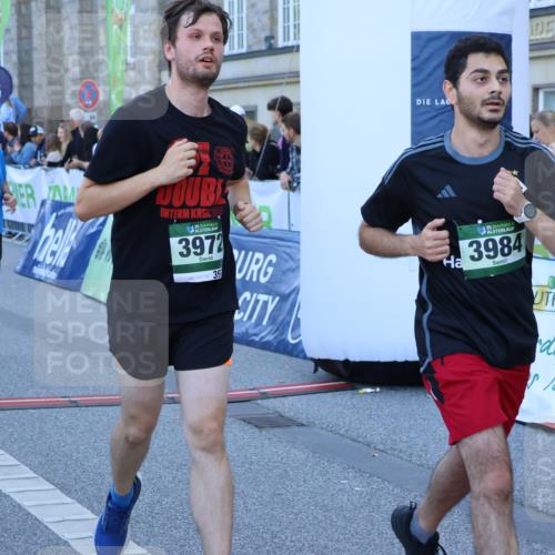 01.09.2024 - BARMER Alsterlauf Strokosch-Dieckow http://msf.ph/oto/6889497 01.09.2024 09:58:14 Ziel 2035, 2052, 2392, 2617, 2632, 3071, 3662, 3744, 3972, 3978, 3984, 4189, 4265, 4394, 4765, 4988, 5071, 8018, 8136, 8381 meine-sportfotos.de