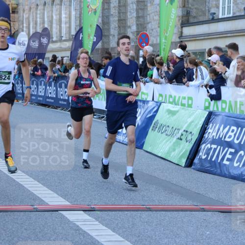 01.09.2024 - BARMER Alsterlauf Strokosch-Dieckow http://msf.ph/oto/6889508 01.09.2024 09:45:55 Ziel 2604, 2824, 4180, 4408, 8186 meine-sportfotos.de