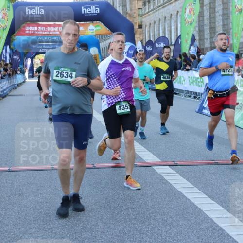 01.09.2024 - BARMER Alsterlauf Strokosch-Dieckow http://msf.ph/oto/6889551 01.09.2024 09:58:30 Ziel 2037, 2430, 2634, 2832, 2855, 3438, 3646, 3856, 3894, 4071, 4352, 4618, 4636, 4723, 4850, 5126, 8133, 8174, 8263 meine-sportfotos.de