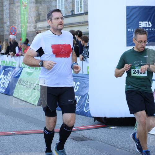 01.09.2024 - BARMER Alsterlauf Strokosch-Dieckow http://msf.ph/oto/6889596 01.09.2024 09:58:44 Ziel 2166, 2193, 2299, 2403, 2428, 2649, 2848, 2868, 3755, 4363, 4474, 4888, 5014, 8202 meine-sportfotos.de