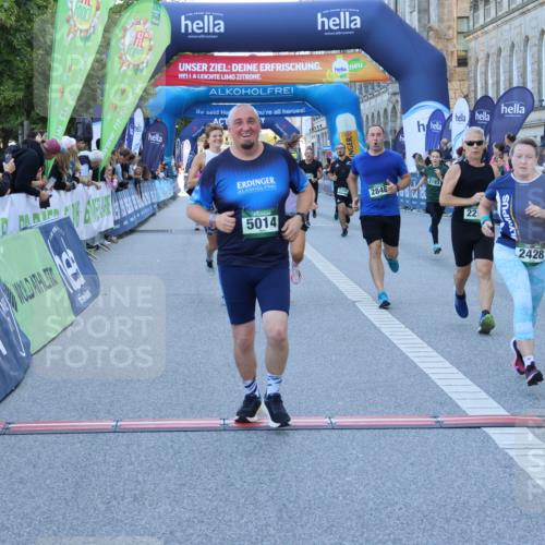 01.09.2024 - BARMER Alsterlauf Strokosch-Dieckow http://msf.ph/oto/6889608 01.09.2024 09:58:49 Ziel 2166, 2193, 2299, 2354, 2428, 2649, 2775, 2848, 3187, 4113, 4363, 4572, 4641, 4888, 5014, 5114, 8202 meine-sportfotos.de