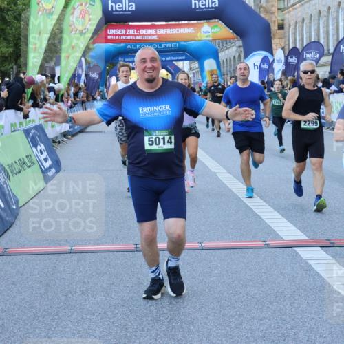 01.09.2024 - BARMER Alsterlauf Strokosch-Dieckow http://msf.ph/oto/6889612 01.09.2024 09:58:50 Ziel 2166, 2193, 2299, 2354, 2428, 2649, 2775, 2848, 3187, 4113, 4363, 4572, 4641, 5014, 5114, 8202 meine-sportfotos.de