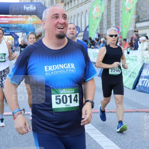 01.09.2024 - BARMER Alsterlauf Strokosch-Dieckow http://msf.ph/oto/6889621 01.09.2024 09:58:51 Ziel 2166, 2193, 2299, 2354, 2428, 2775, 2848, 3187, 4113, 4363, 4572, 4641, 5014, 5114 meine-sportfotos.de