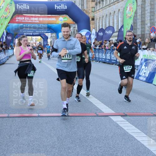 01.09.2024 - BARMER Alsterlauf Strokosch-Dieckow http://msf.ph/oto/6889623 01.09.2024 09:58:56 Ziel 2354, 2775, 3135, 3187, 3684, 3846, 4113, 4217, 4572, 4641, 5114, 8180 meine-sportfotos.de