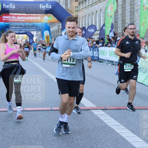 01.09.2024 - BARMER Alsterlauf Strokosch-Dieckow http://msf.ph/oto/6889628 01.09.2024 09:58:56 Ziel 2354, 2775, 3135, 3187, 3684, 3846, 4113, 4217, 4572, 4641, 5114, 8180 meine-sportfotos.de