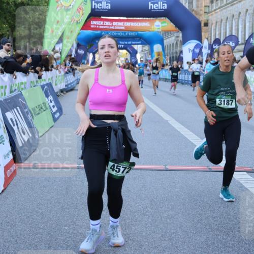 01.09.2024 - BARMER Alsterlauf Strokosch-Dieckow http://msf.ph/oto/6889630 01.09.2024 09:58:57 Ziel 2354, 2775, 3135, 3187, 3684, 3846, 4113, 4217, 4572, 4641, 5114, 5244, 8180 meine-sportfotos.de