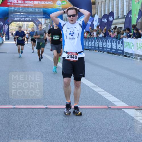 01.09.2024 - BARMER Alsterlauf Strokosch-Dieckow http://msf.ph/oto/6889655 01.09.2024 09:47:11 Ziel 2074, 2090, 2324, 2440, 2882, 3073, 3087, 3939, 4201, 4284, 4617, 4877, 5060, 5076 meine-sportfotos.de