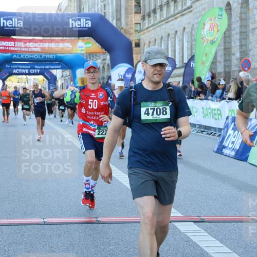 01.09.2024 - BARMER Alsterlauf Strokosch-Dieckow http://msf.ph/oto/6889716 01.09.2024 09:59:33 Ziel 2079, 2223, 2323, 2719, 2771, 3010, 3185, 3603, 3737, 3758, 4005, 4495, 4575, 4605, 4708, 4727, 4867, 4980, 5016, 5231, 8141, 8345 meine-sportfotos.de