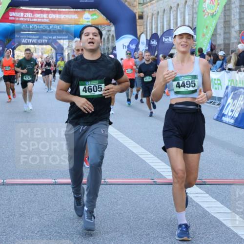 01.09.2024 - BARMER Alsterlauf Strokosch-Dieckow http://msf.ph/oto/6889730 01.09.2024 09:59:37 Ziel 2079, 2304, 2323, 2771, 3010, 3185, 3718, 3737, 3888, 4005, 4045, 4482, 4495, 4575, 4605, 4727, 4867, 4980, 5016, 5146, 5148, 5266, 5302, 8141, 8345 meine-sportfotos.de