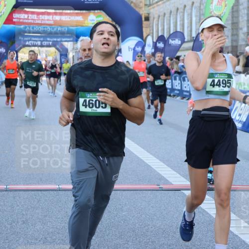 01.09.2024 - BARMER Alsterlauf Strokosch-Dieckow http://msf.ph/oto/6889731 01.09.2024 09:59:37 Ziel 2079, 2304, 2323, 2771, 3010, 3185, 3718, 3737, 3888, 4005, 4045, 4482, 4495, 4575, 4605, 4727, 4867, 4980, 5016, 5146, 5148, 5266, 5302, 8141, 8345 meine-sportfotos.de