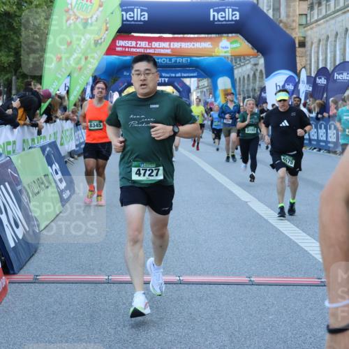 01.09.2024 - BARMER Alsterlauf Strokosch-Dieckow http://msf.ph/oto/6889739 01.09.2024 09:59:40 Ziel 2079, 2304, 2323, 2771, 3010, 3185, 3718, 3737, 3888, 4005, 4045, 4056, 4482, 4488, 4575, 4635, 4727, 4980, 5016, 5146, 5148, 5266, 5299, 5302, 8141, 8345 meine-sportfotos.de