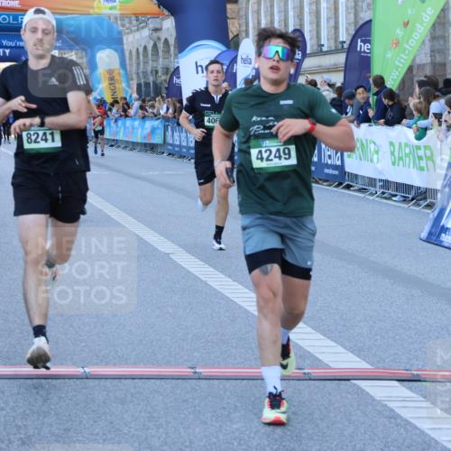 01.09.2024 - BARMER Alsterlauf Strokosch-Dieckow http://msf.ph/oto/6889747 01.09.2024 09:47:56 Ziel 4064, 4198, 4249, 4256, 5004, 8118, 8241 meine-sportfotos.de