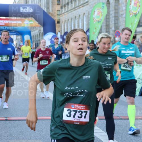01.09.2024 - BARMER Alsterlauf Strokosch-Dieckow http://msf.ph/oto/6889752 01.09.2024 09:59:43 Ziel 2155, 2304, 2323, 2335, 2545, 2620, 3010, 3185, 3366, 3718, 3737, 3888, 4005, 4045, 4056, 4482, 4488, 4575, 4635, 4980, 5146, 5148, 5266, 5299, 5302, 8141, 8345 meine-sportfotos.de