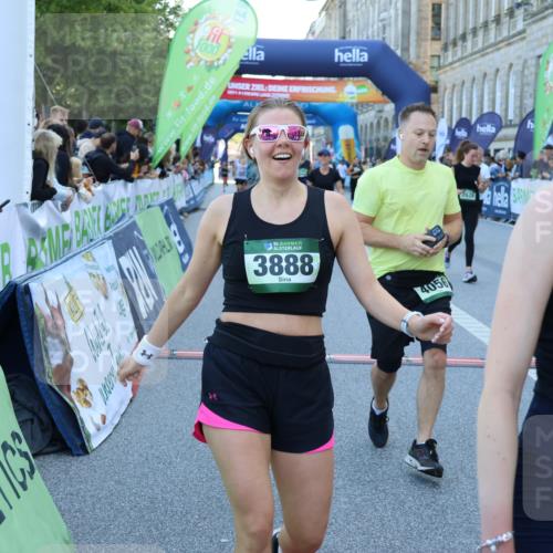 01.09.2024 - BARMER Alsterlauf Strokosch-Dieckow http://msf.ph/oto/6889765 01.09.2024 09:59:50 Ziel 2155, 2335, 2545, 2562, 2620, 2918, 3366, 3888, 4056, 4227, 4294, 4488, 4635, 4887, 5153, 5169, 5212, 5299, 5302 meine-sportfotos.de