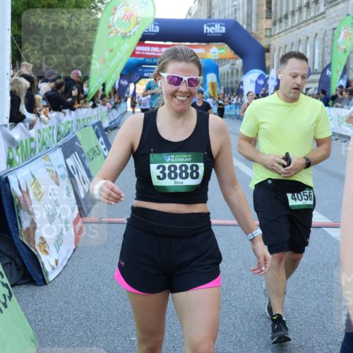 01.09.2024 - BARMER Alsterlauf Strokosch-Dieckow http://msf.ph/oto/6889766 01.09.2024 09:59:51 Ziel 2155, 2335, 2545, 2562, 2620, 2918, 3366, 3390, 4056, 4227, 4294, 4488, 4635, 4887, 5153, 5169, 5212, 5299 meine-sportfotos.de