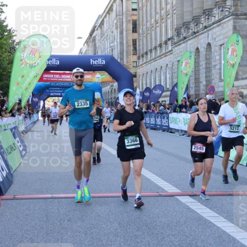 01.09.2024 - BARMER Alsterlauf Strokosch-Dieckow http://msf.ph/oto/6889768 01.09.2024 09:59:54 Ziel 2155, 2335, 2545, 2562, 2620, 2910, 2918, 3366, 3390, 4227, 4294, 4693, 4887, 5153, 5169, 5212, 8342 meine-sportfotos.de