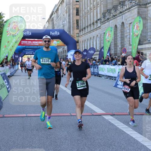 01.09.2024 - BARMER Alsterlauf Strokosch-Dieckow http://msf.ph/oto/6889770 01.09.2024 09:59:54 Ziel 2155, 2335, 2545, 2562, 2620, 2910, 2918, 3366, 3390, 4227, 4294, 4693, 4887, 5153, 5169, 5212, 8342 meine-sportfotos.de