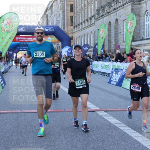 01.09.2024 - BARMER Alsterlauf Strokosch-Dieckow http://msf.ph/oto/6889773 01.09.2024 09:59:54 Ziel 2155, 2335, 2545, 2562, 2620, 2910, 2918, 3366, 3390, 4227, 4294, 4693, 4887, 5153, 5169, 5212, 8342 meine-sportfotos.de