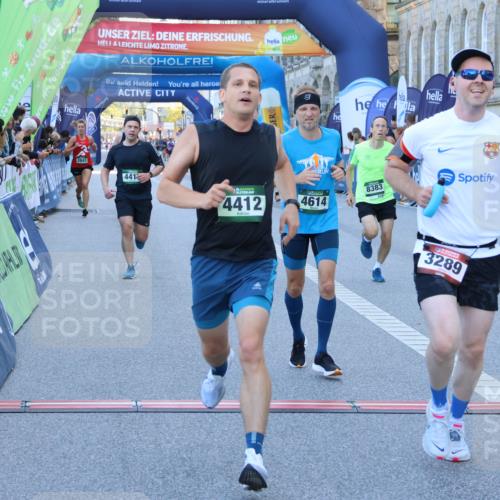 01.09.2024 - BARMER Alsterlauf Strokosch-Dieckow http://msf.ph/oto/6889774 01.09.2024 09:48:09 Ziel 2314, 2600, 2822, 2843, 3082, 3289, 4103, 4273, 4324, 4412, 4419, 4555, 4556, 4614, 4822, 5043, 5136, 8105, 8383 meine-sportfotos.de