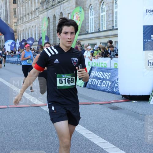 01.09.2024 - BARMER Alsterlauf Strokosch-Dieckow http://msf.ph/oto/6889787 01.09.2024 09:59:58 Ziel 2309, 2313, 2562, 2910, 2918, 3182, 3390, 3686, 4227, 4294, 4304, 4693, 4887, 5153, 5169, 5177, 8342 meine-sportfotos.de