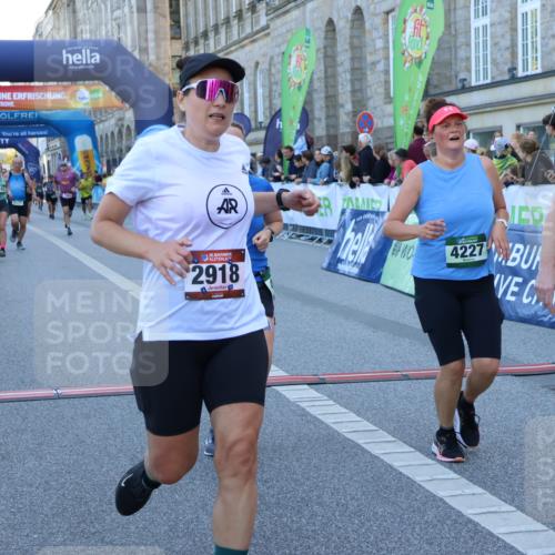 01.09.2024 - BARMER Alsterlauf Strokosch-Dieckow http://msf.ph/oto/6889794 01.09.2024 10:00:00 Ziel 2309, 2313, 2562, 2910, 2918, 3182, 3390, 3686, 4227, 4253, 4304, 4693, 4887, 5153, 5177, 8342 meine-sportfotos.de