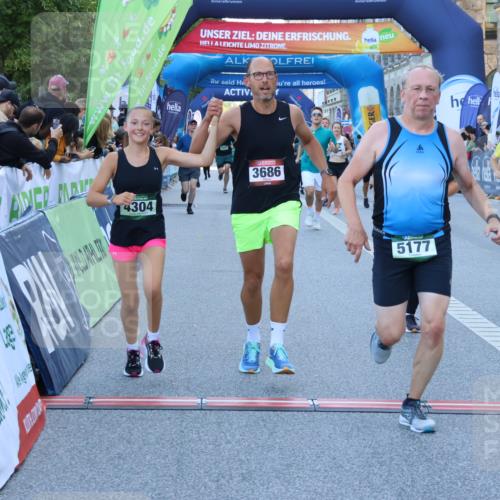 01.09.2024 - BARMER Alsterlauf Strokosch-Dieckow http://msf.ph/oto/6889796 01.09.2024 10:00:05 Ziel 1169, 2309, 2313, 2375, 2611, 2910, 3182, 3478, 3686, 4051, 4253, 4304, 4672, 4693, 5084, 5177, 5216, 5253, 8234, 8342 meine-sportfotos.de