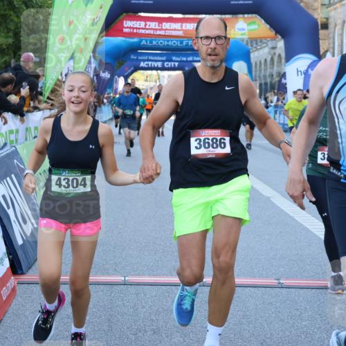 01.09.2024 - BARMER Alsterlauf Strokosch-Dieckow http://msf.ph/oto/6889799 01.09.2024 10:00:06 Ziel 1169, 2091, 2309, 2313, 2375, 2611, 3182, 3301, 3478, 3686, 4051, 4253, 4304, 4672, 4693, 5084, 5177, 5216, 5253, 8234, 8342 meine-sportfotos.de