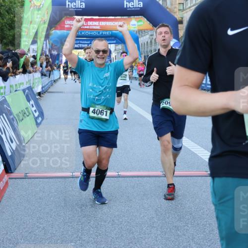 01.09.2024 - BARMER Alsterlauf Strokosch-Dieckow http://msf.ph/oto/6889821 01.09.2024 10:00:18 Ziel 1169, 2091, 2137, 2150, 2375, 2982, 3230, 3301, 4051, 4061, 4084, 4092, 4117, 4134, 4149, 5000, 8200 meine-sportfotos.de