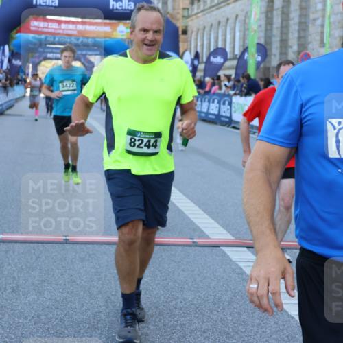 01.09.2024 - BARMER Alsterlauf Strokosch-Dieckow http://msf.ph/oto/6889827 01.09.2024 10:03:05 Ziel 2047, 2427, 2915, 3066, 3422, 3465, 3559, 3999, 4080, 4312, 4411, 4630, 4856, 5301, 5313, 8244 meine-sportfotos.de