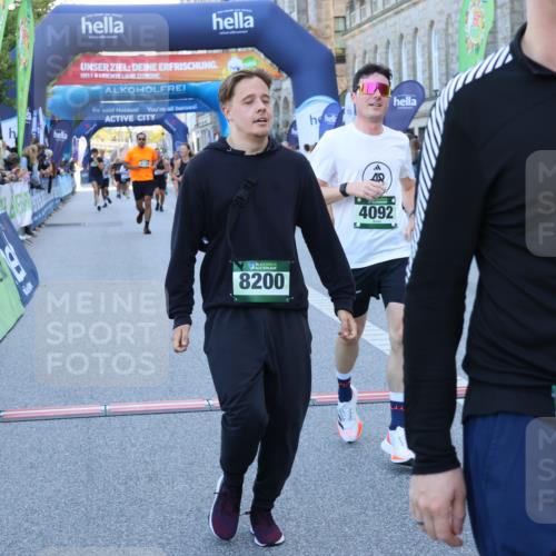 01.09.2024 - BARMER Alsterlauf Strokosch-Dieckow http://msf.ph/oto/6889832 01.09.2024 10:00:20 Ziel 2137, 2150, 2541, 2982, 3131, 3230, 4061, 4084, 4092, 4102, 4117, 4134, 4149, 4938, 5000, 5158, 8200 meine-sportfotos.de