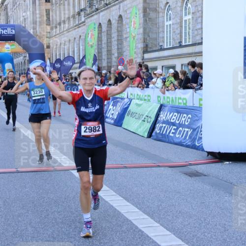 01.09.2024 - BARMER Alsterlauf Strokosch-Dieckow http://msf.ph/oto/6889841 01.09.2024 10:00:24 Ziel 2137, 2150, 2541, 2982, 3131, 3230, 3666, 3762, 4102, 4117, 4134, 4869, 4938, 4971, 5000, 5158 meine-sportfotos.de
