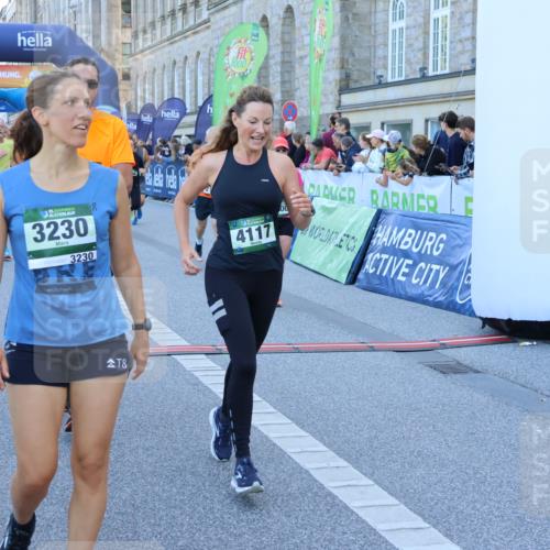 01.09.2024 - BARMER Alsterlauf Strokosch-Dieckow http://msf.ph/oto/6889854 01.09.2024 10:00:27 Ziel 2137, 2150, 2541, 3131, 3230, 3666, 3762, 4102, 4117, 4134, 4152, 4869, 4938, 4971, 4985, 5000, 5158, 8287 meine-sportfotos.de